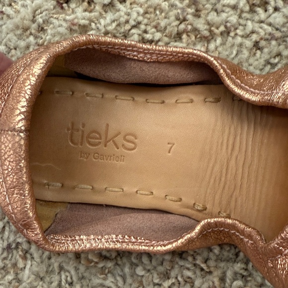 Tieks Women's Rose Gold Glam Metallic Copper Ballet Flats - Picture 11 of 15